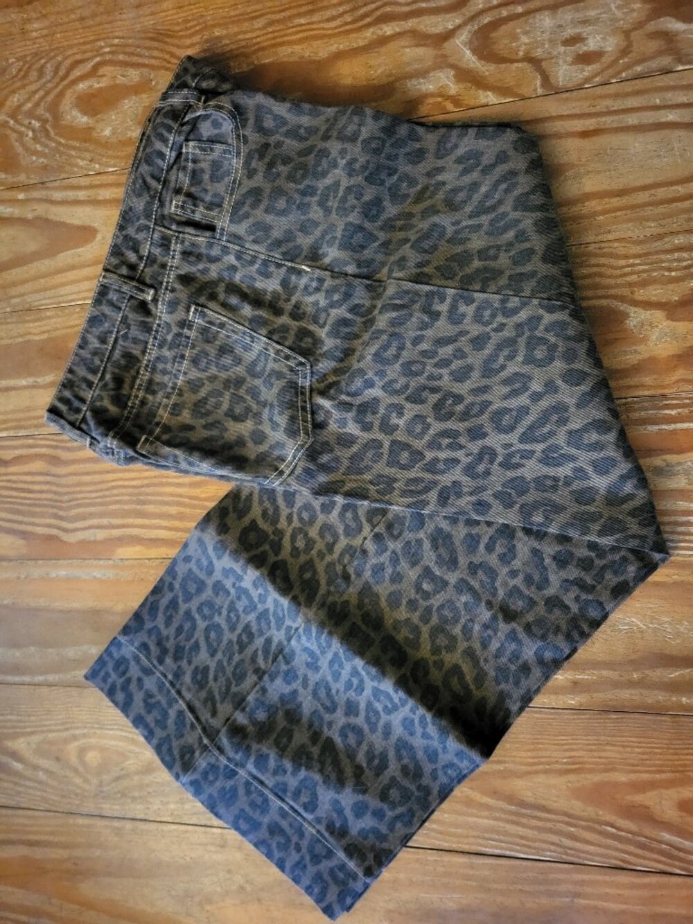 NWOT - Dazy - Cheetah Button Fly Wide Leg High Waist Denim Trouser Jean